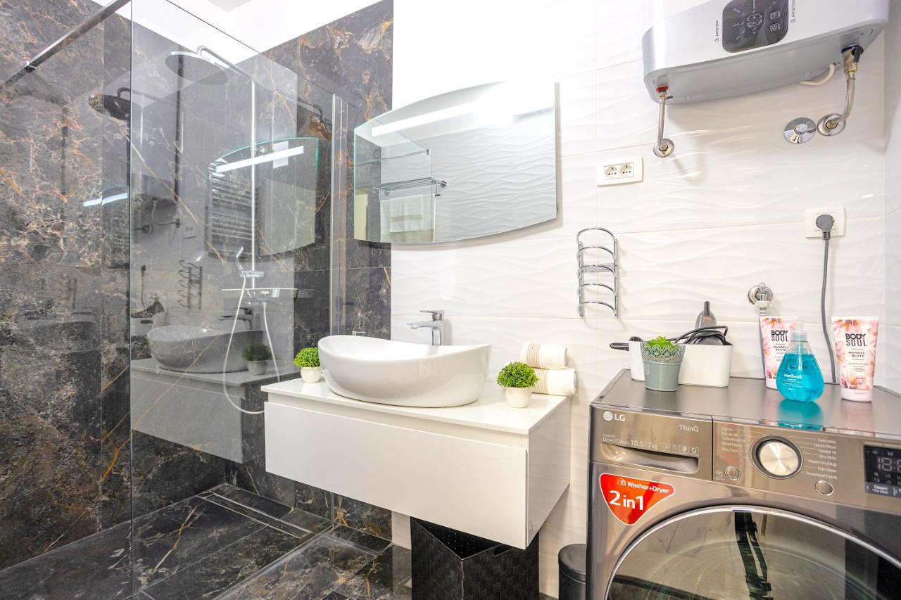 سبليت Lux Holiday Apartment Tony @ 10 Min Znjan Beach المظهر الخارجي الصورة