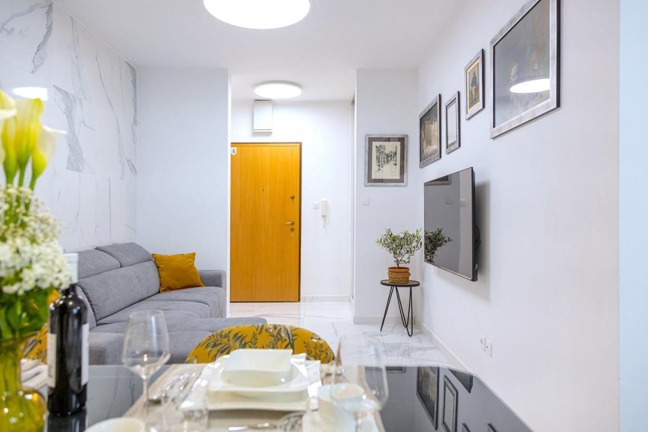 سبليت Lux Holiday Apartment Tony @ 10 Min Znjan Beach المظهر الخارجي الصورة